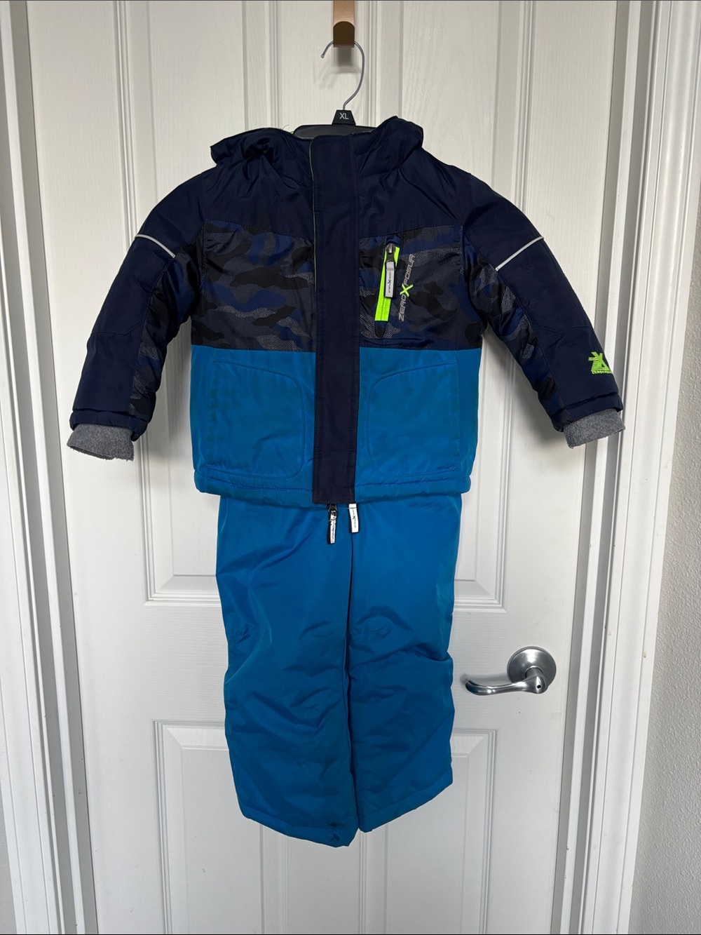 ZeroXposur Navy, Teal & Neon Green Kids Winter Jacket and snowpants set